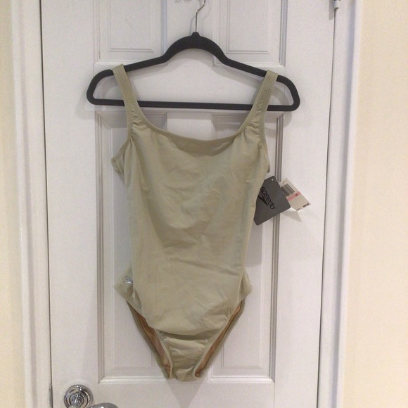 Speedo Bathing Suit 👙 - Picture 3 of 5